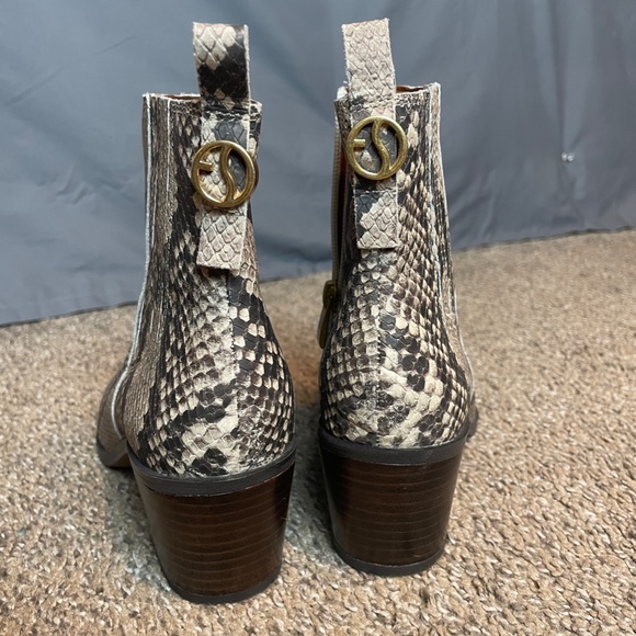 Franco Sarto Snakeskin boots - Picture 6 of 7